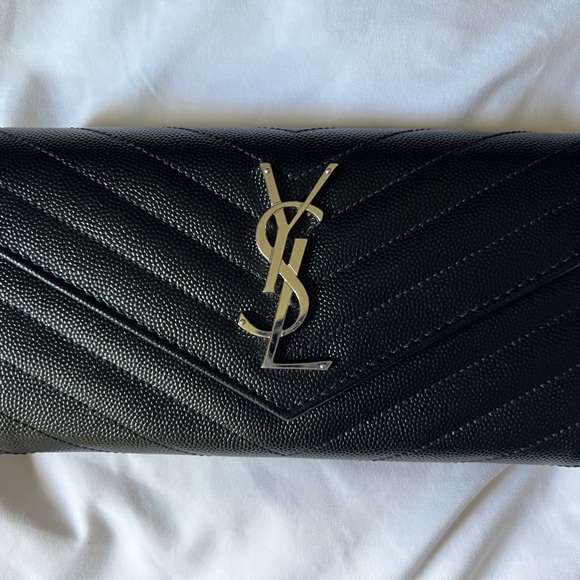 Yves Saint Laurent Handbags - Yves Saint Laurent monogram wallet